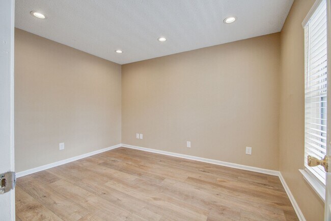 Building Photo - Limited-Time $500 Move-In Special – Contact Our Leasing Office Today!