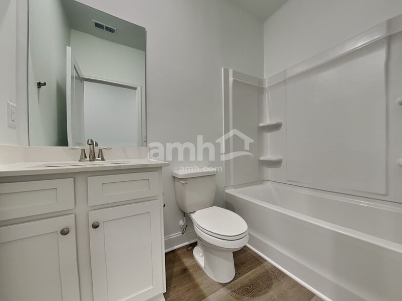 Building Photo - 1519 Aquamarine Dr