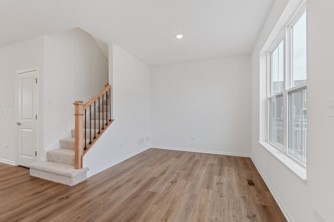 Building Photo - 14942 Dyer Ln