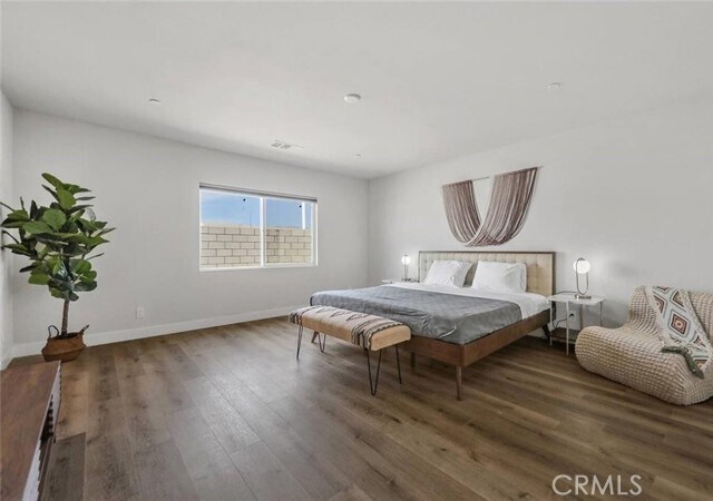 Building Photo - 43645 Saguaro St