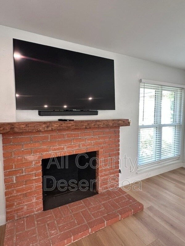 Building Photo - 6922 Paula Cir