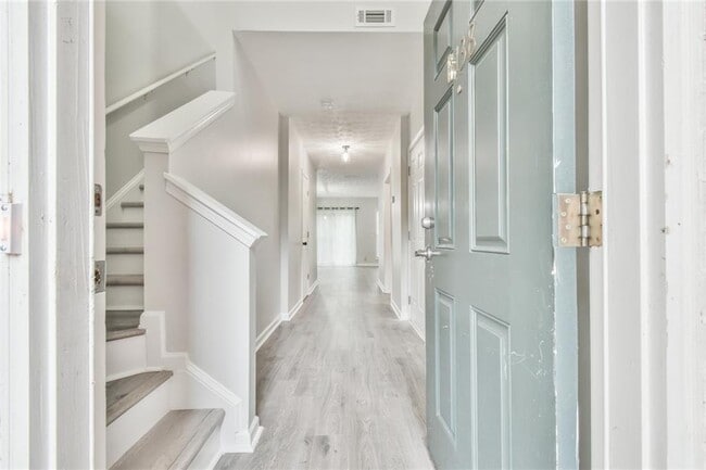 Building Photo - 6138 Brookechase Ln