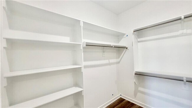 Building Photo - 458 W Taverner Xing