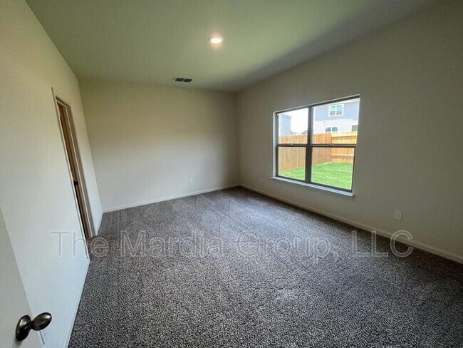 Building Photo - 13820 Musselshell Dr