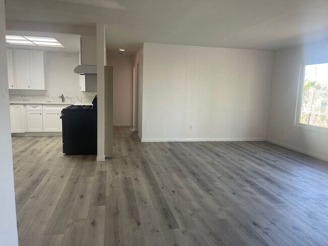 Building Photo - W. Connecticut Ave