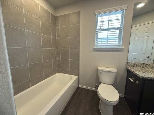 Building Photo - 5611 Rio Cyn