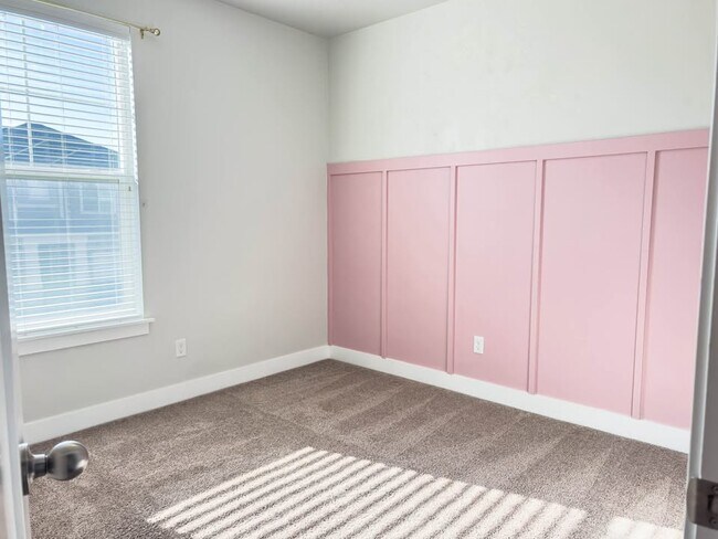 Building Photo - 3956 W 1850 N