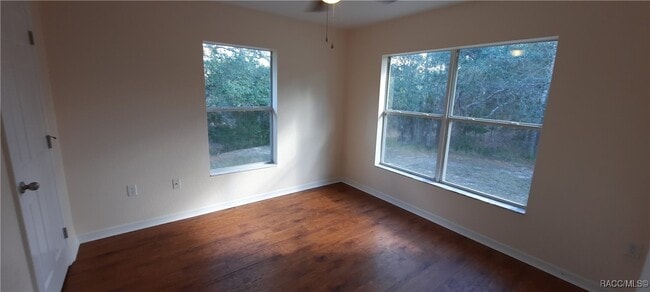 Building Photo - 9 Elder Ct W