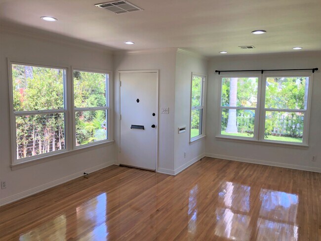 Building Photo - 4121 Harter Ave