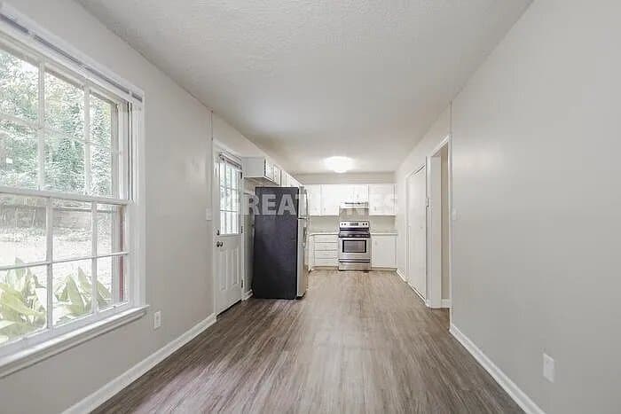 Building Photo - 1120 Womrath Rd