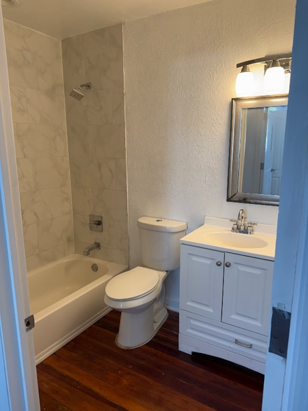 Building Photo - 1090 10th St N