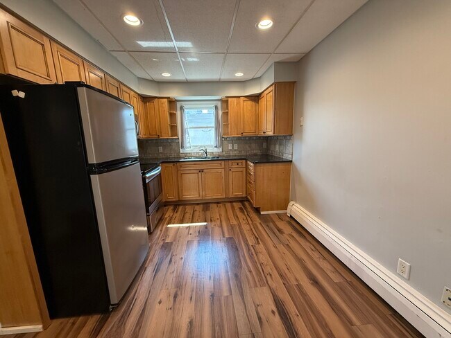 Building Photo - London Flats