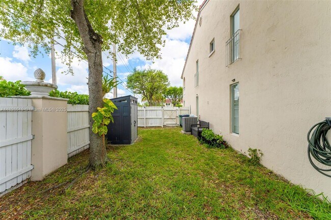 Building Photo - 13751 SW 160th St