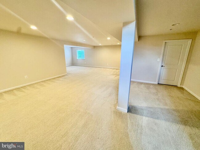 Building Photo - 22342 Heron Neck Terrace
