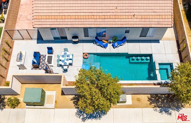 Building Photo - 47519 Margarita St