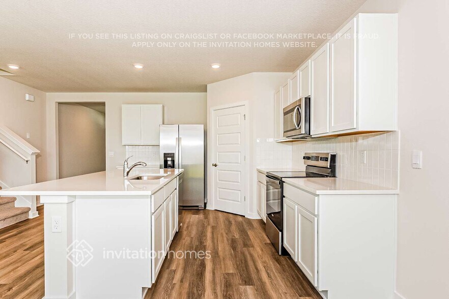 Building Photo - 18306 Wheathouse Pl