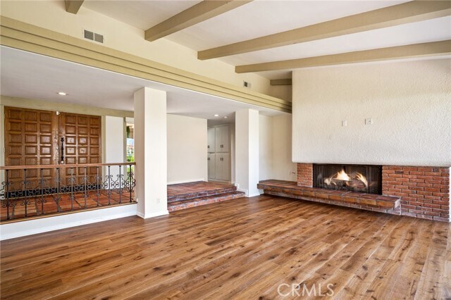 Building Photo - 7117 Avenida Altisima
