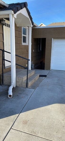 Building Photo - 355 E 500 S