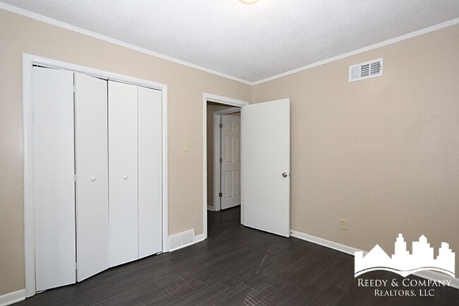 Building Photo - 4057 Faronia Dr