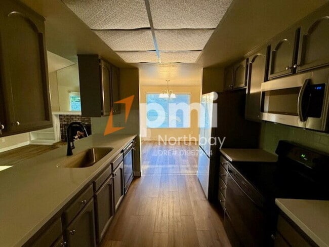 Building Photo - 3212 Niagara Way