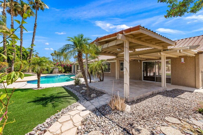 Building Photo - 39495 Regency Way