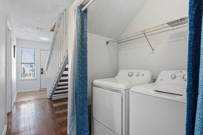 Building Photo - 16 Gulf Breeze Ct