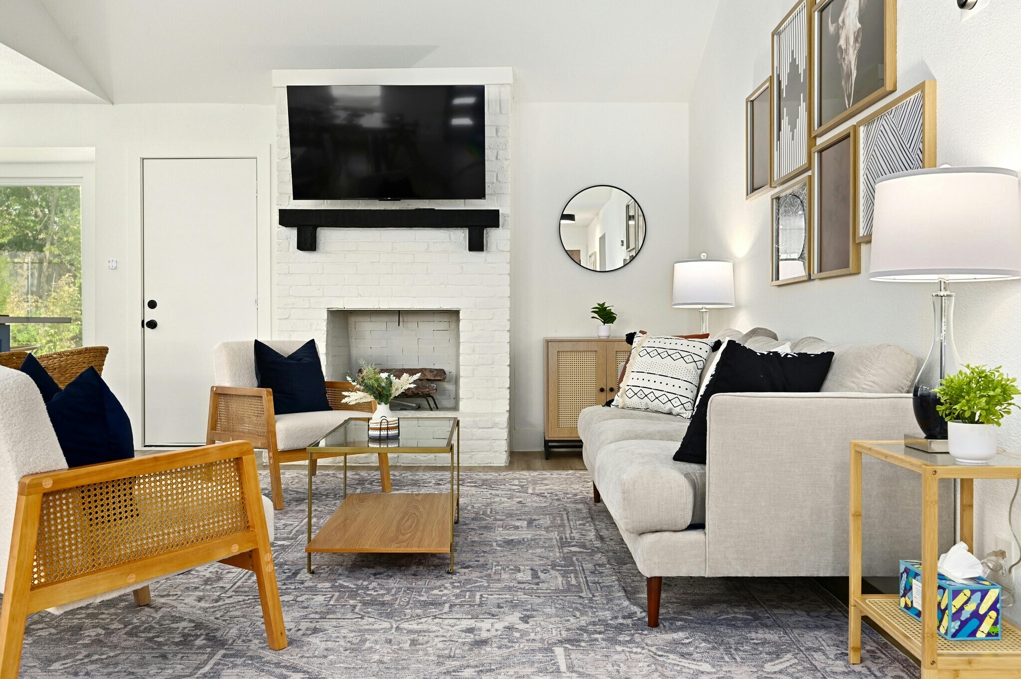 Living Room - 9414 Meadow Vale