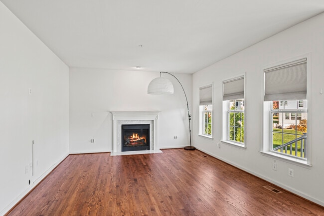 Building Photo - 5979 Cypress Springs Rd