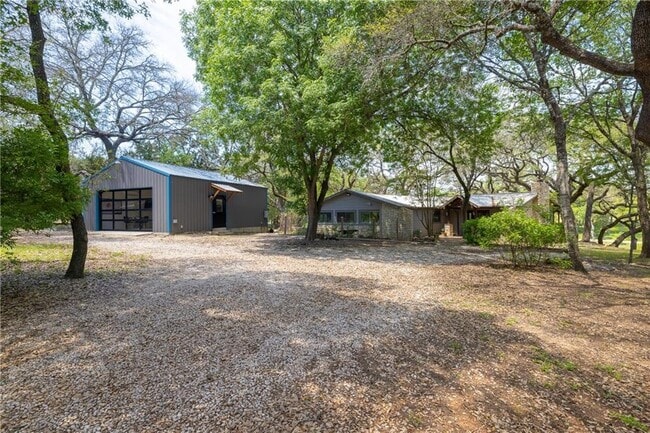 Building Photo - 110 Deer Crossing Ln