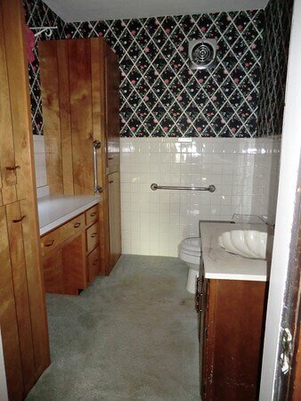 Building Photo - 5220 Washington Rd