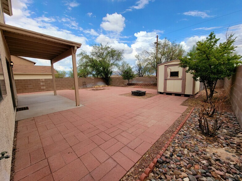 Backyard - 8697 S Desert Rainbow Dr