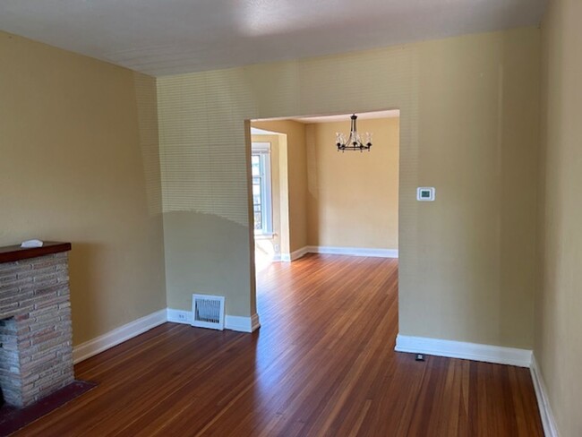 Building Photo - Coming Soon Stately Brick Denver Square Ne...