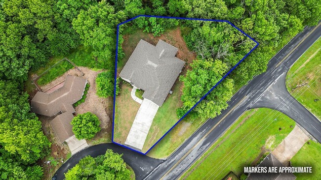Building Photo - 3 Donington Cir