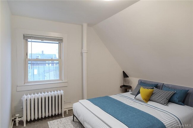 Building Photo - 35 White Ave