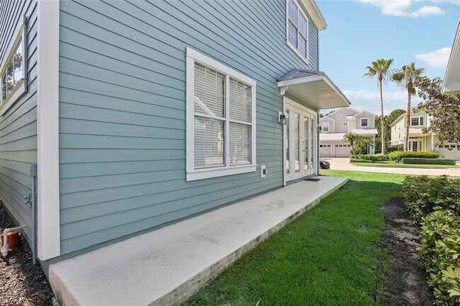 Building Photo - 1554 Fairview Cir