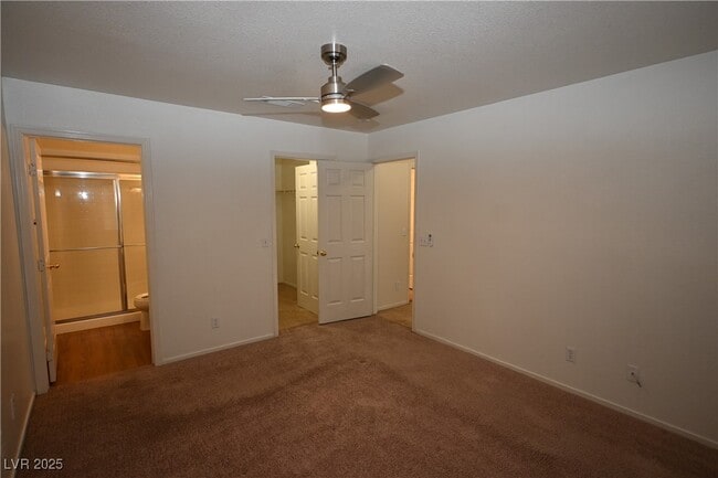 Building Photo - 8465 Blue Island Ave