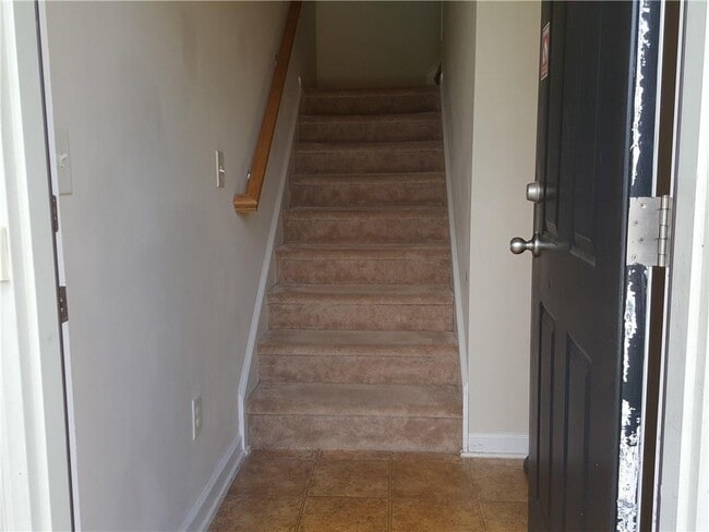 Building Photo - 805 Pleasant Hill Rd