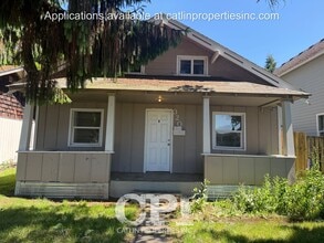 Building Photo - MOVE IN SPECIAL -  1/2 FIRST MONTHS RENT!!