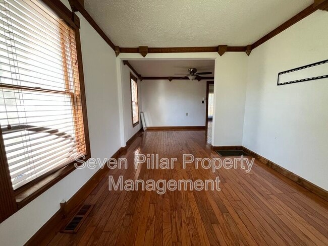 Building Photo - 9252 Mink St SW