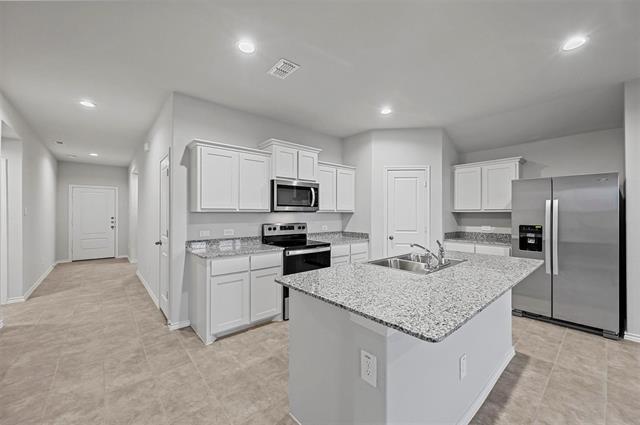 Building Photo - 9504 Drifting Sand Dr