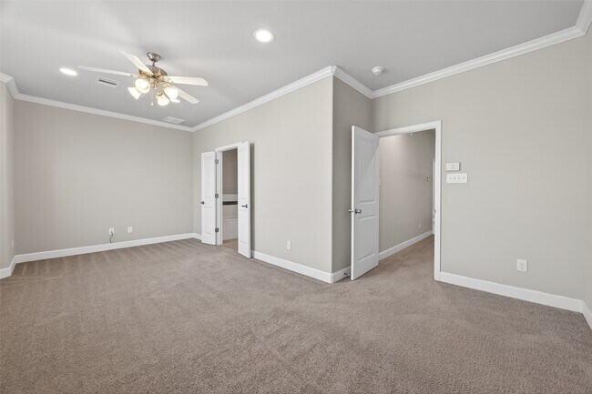 Building Photo - 4208 Old Spanish Trl