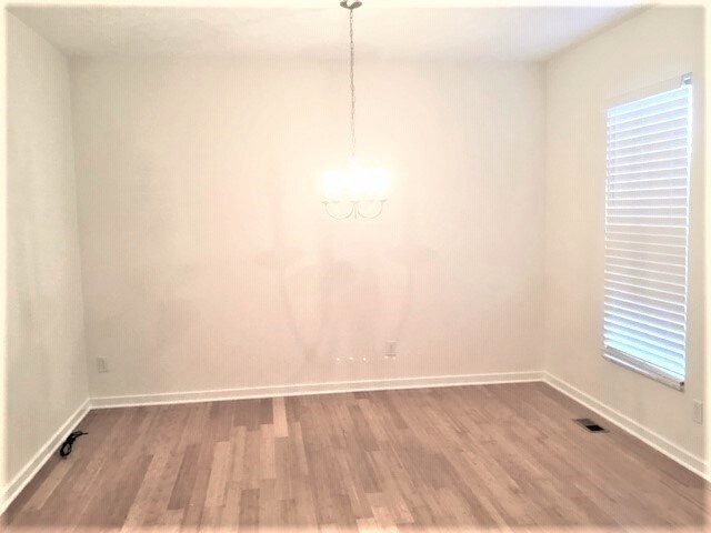 Building Photo - 1085 McCoy Dr