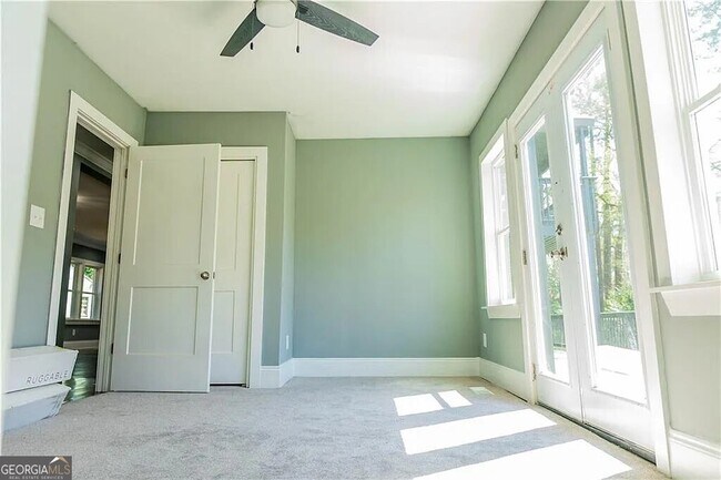 Building Photo - 1433 Merriman Ln NE