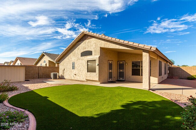 Building Photo - 6431 W Escuda Rd