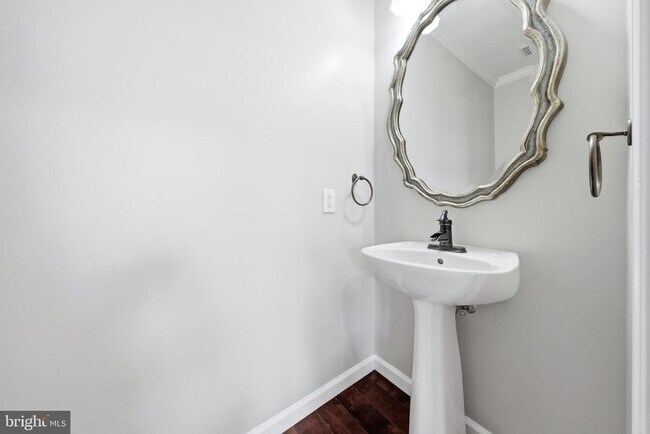 Building Photo - 3518 Trevi Ct