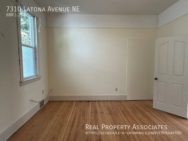 Building Photo - 7310 Latona Ave NE