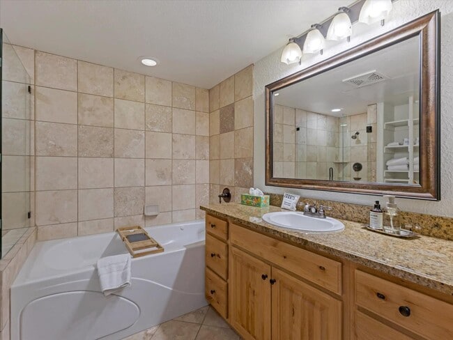 Building Photo - 2669 Canyons Resort Dr