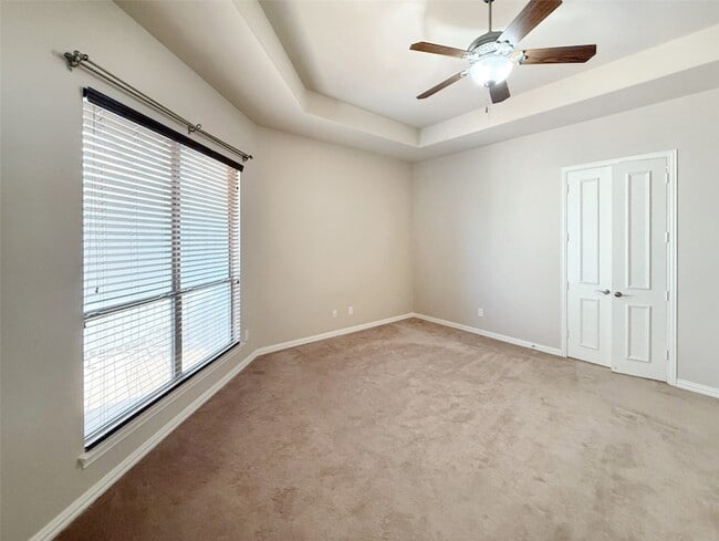 Building Photo - 3334 University Park Ln