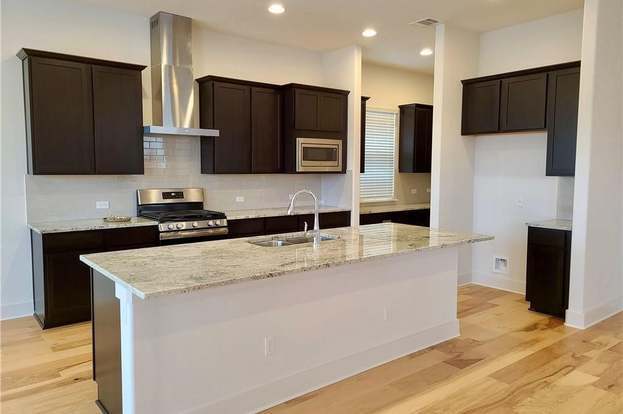 Building Photo - 1265 Summerbrooke Cir