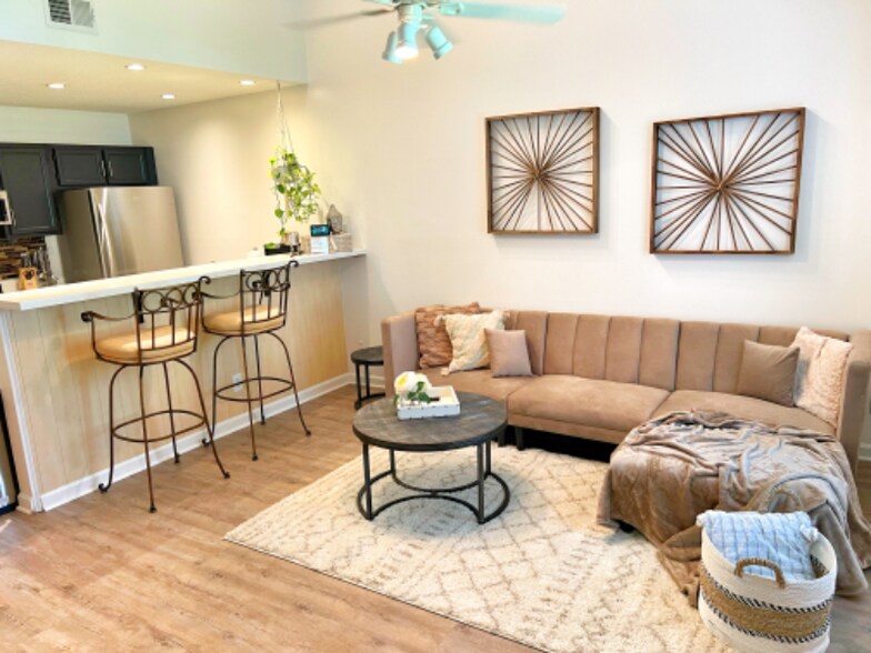 Primary Photo - 2109 Alpine Rd